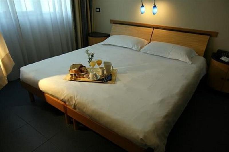 Sotel Nomentana Roma Zimmer foto